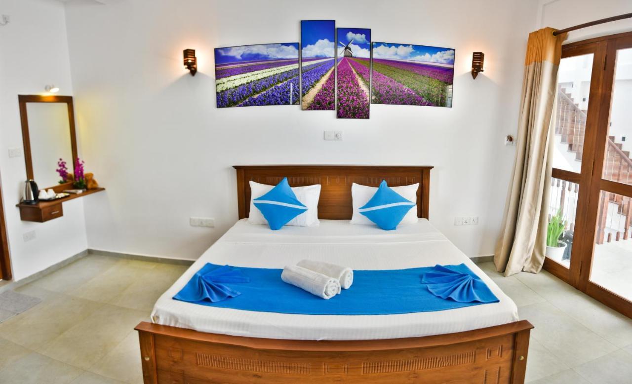 Hotel Rominrich à Hikkaduwa Extérieur photo